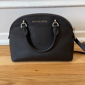 Michael Kors Jet Set Travel Crossbody Leather